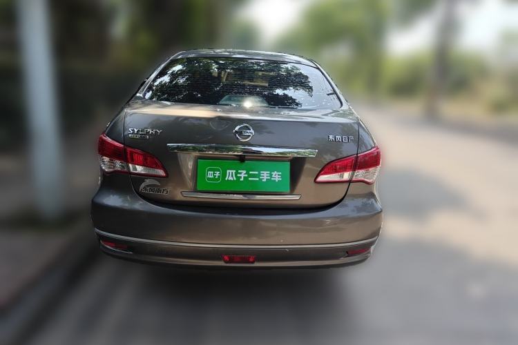 Used Nissan Sylphy 2016 Classic 1.6XE Automatic Leading Edition Rear