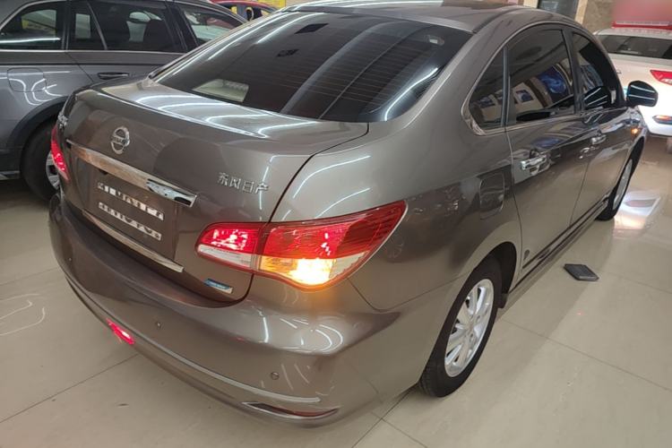 Used Nissan Sylphy 2016 Classic 1.6XE Manual Leading Edition Rear Right 45 Deg