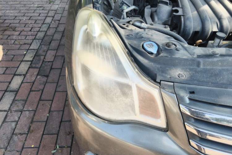 Used Nissan Sylphy 2016 Classic 1.6XE Manual Comfort Edition Right Front Headlight