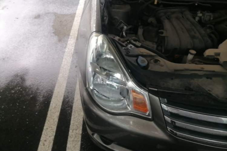 Used Nissan Sylphy 2016 Classic 1.6XE Manual Comfort Edition Right Front Headlight