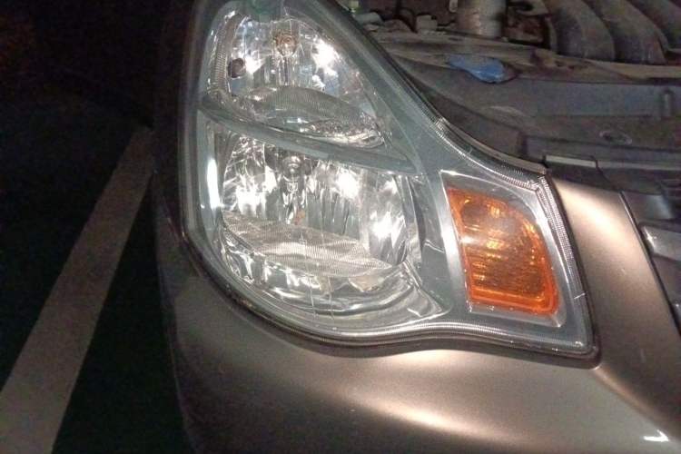 Used Nissan Sylphy 2016 Classic 1.6XE Manual Leading Edition Right Front Headlight
