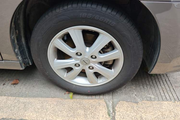 Used Nissan Sylphy 2016 1.6XE CVT Comfort Edition Right Front Wheel Hub