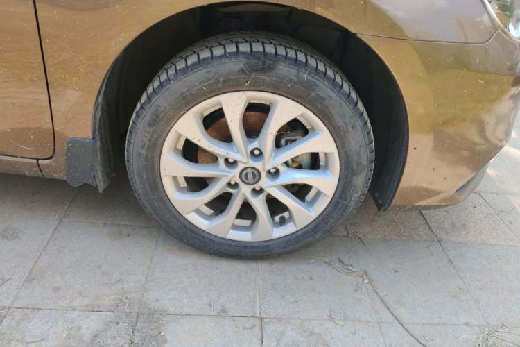 Used Nissan Sylphy 2016 1.6 XL CVT Deluxe Edition Right Front Wheel Hub