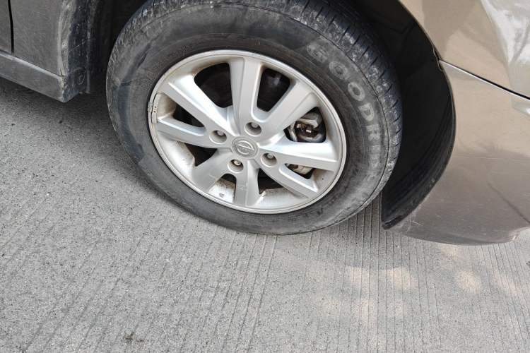 Used Nissan Sylphy 2016 Classic 1.6XE Automatic Leading Edition Right Front Wheel Hub