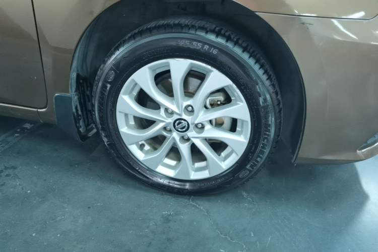 Used Nissan Sylphy 2016 1.6 XL CVT Deluxe Edition Right Front Wheel Hub