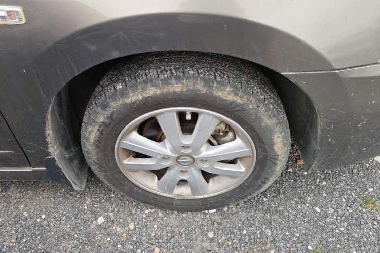 Used Nissan Sylphy 2016 Classic 1.6XE Manual Leading Edition Right Front Wheel Hub