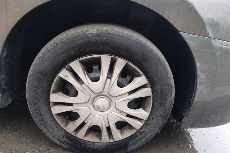 Used Nissan Sylphy 2016 Classic 1.6XE Automatic Comfort Edition Right Front Wheel Hub