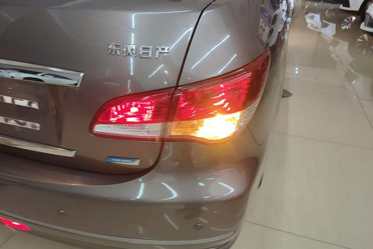 Used Nissan Sylphy 2016 Classic 1.6XE Manual Leading Edition Right Rear Taillight