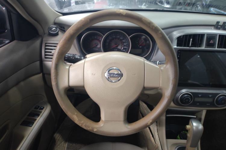 Used Nissan Sylphy 2016 Classic 1.6XE Automatic Comfort Edition Steering Wheel