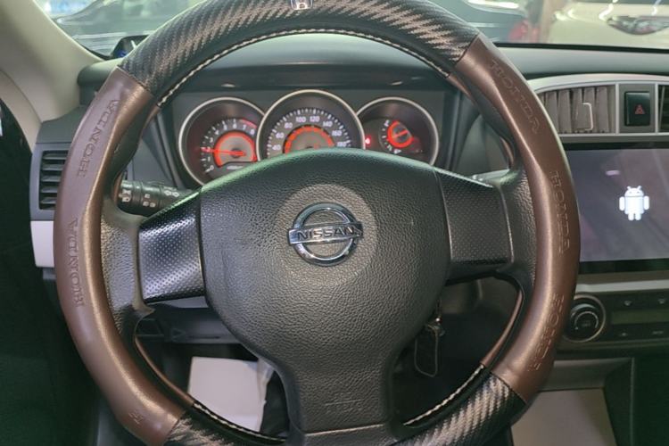 Used Nissan Sylphy 2016 Classic 1.6XE Manual Leading Edition Steering Wheel