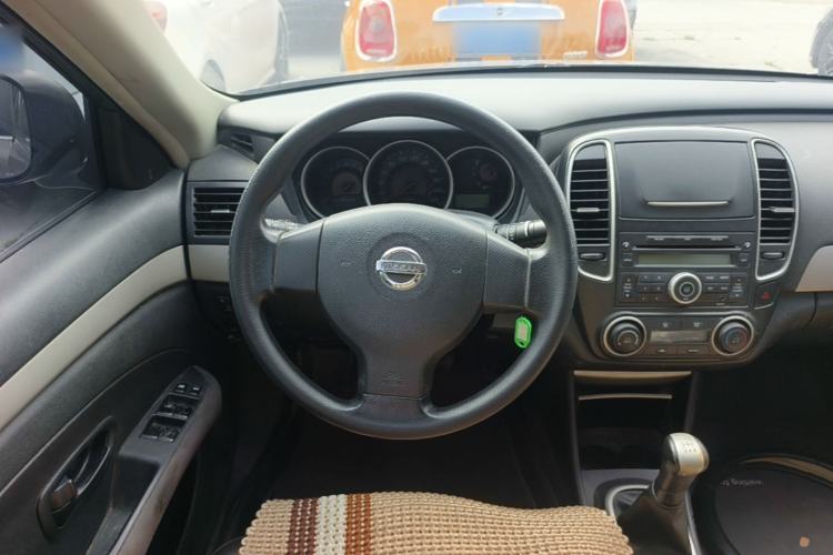 Used Nissan Sylphy 2016 Classic 1.6XE Manual Comfort Edition Steering Wheel