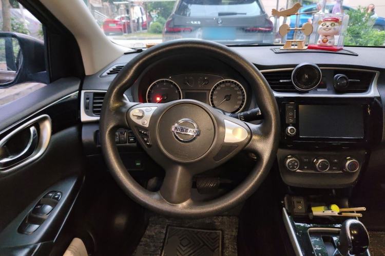 Used Nissan Sylphy 2016 1.6XV CVT Smart Enjoyment Version Steering Wheel