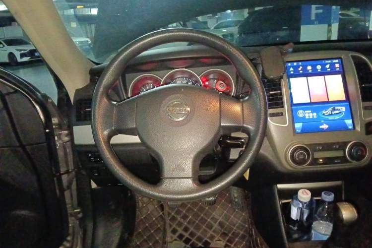 Used Nissan Sylphy 2016 Classic 1.6XE Manual Leading Edition Steering Wheel