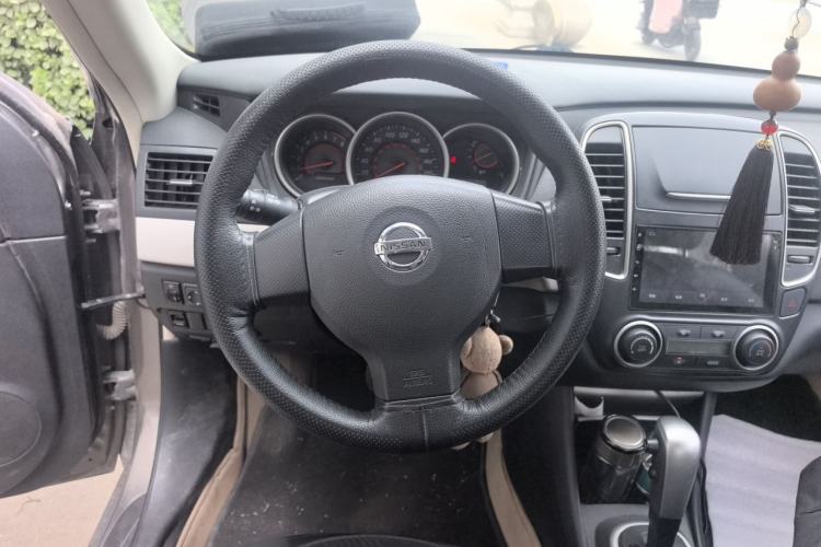 Used Nissan Sylphy 2016 Classic 1.6XE Automatic Leading Edition Steering Wheel