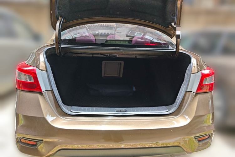 Used Nissan Sylphy 2016 1.6XV CVT Smart Enjoyment Version Trunk