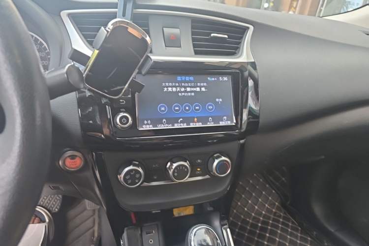 Used Nissan Sylphy 2018 1.6XV CVT Deluxe Edition Audio And AC Panel