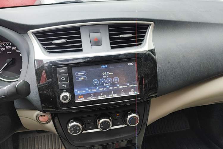 Used Nissan Sylphy 2018 1.6XV CVT Deluxe Edition Audio And AC Panel
