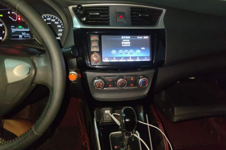 Used Nissan Sylphy 2018 1.6XV CVT Deluxe Edition Audio And AC Panel