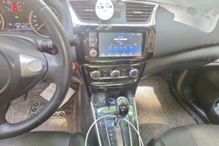 Used Nissan Sylphy 2018 1.6XV CVT Deluxe Edition Audio And AC Panel