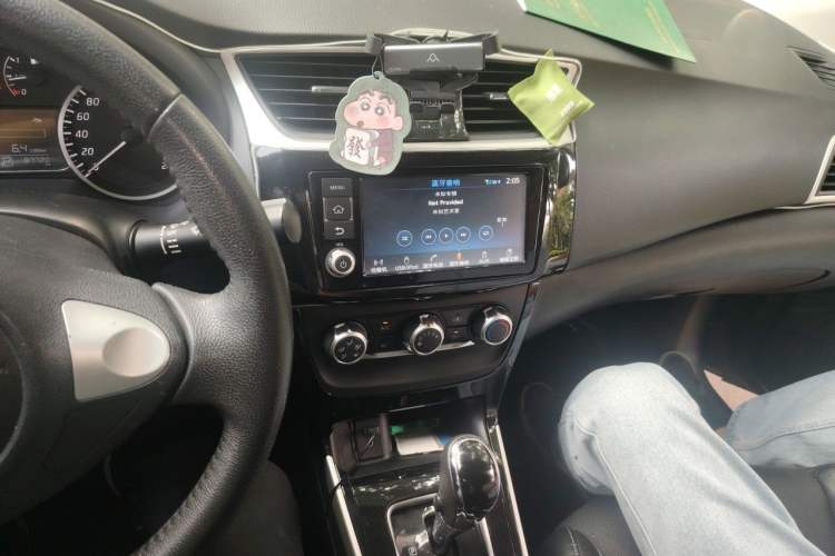 Used Nissan Sylphy 2018 1.6XV CVT Deluxe Edition Audio And AC Panel