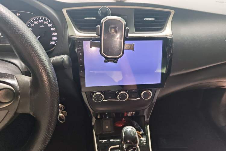 Used Nissan Sylphy 2018 1.6XE CVT Comfort Edition Audio And AC Panel