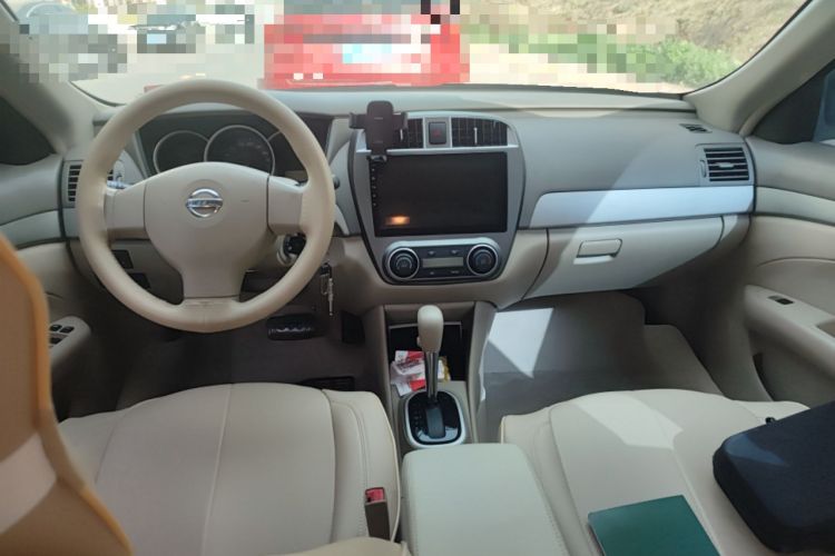 Used Nissan Sylphy 2018 Classic 1.6XE+ CVT Leading Edition Center Console