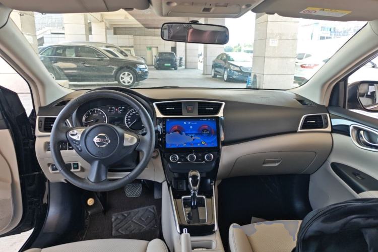 Used Nissan Sylphy 2018 1.6XV CVT Deluxe Edition Center Console