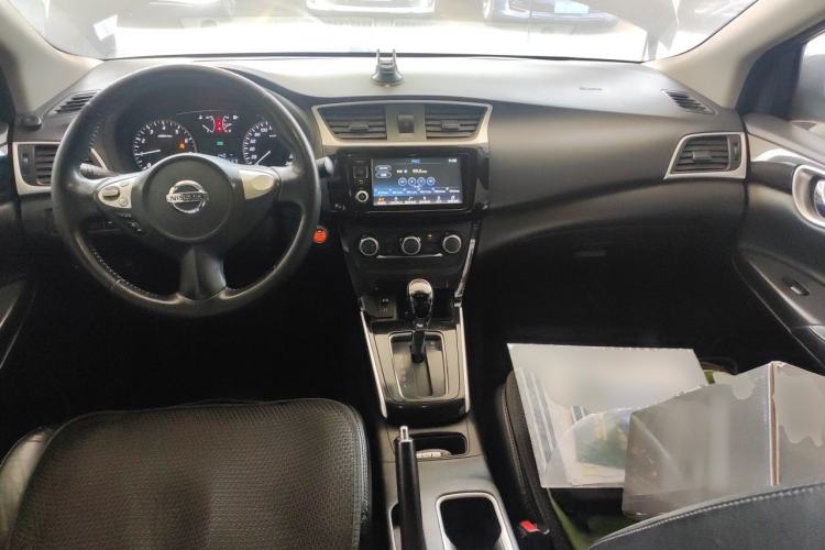 Used Nissan Sylphy 2018 1.6XV CVT Deluxe Edition Center Console
