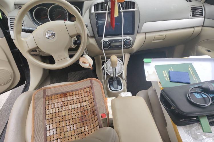 Used Nissan Sylphy 2018 Classic 1.6XE+ CVT Luxury Edition Center Console