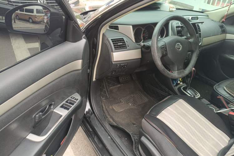 Used Nissan Sylphy 2018 Classic 1.6XE+ CVT Leading Edition Driver Seat