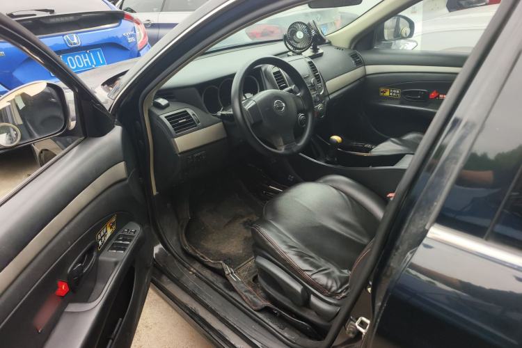 Used Nissan Sylphy 2018 Classic 1.6XE+ Manual Leading Edition Driver Seat