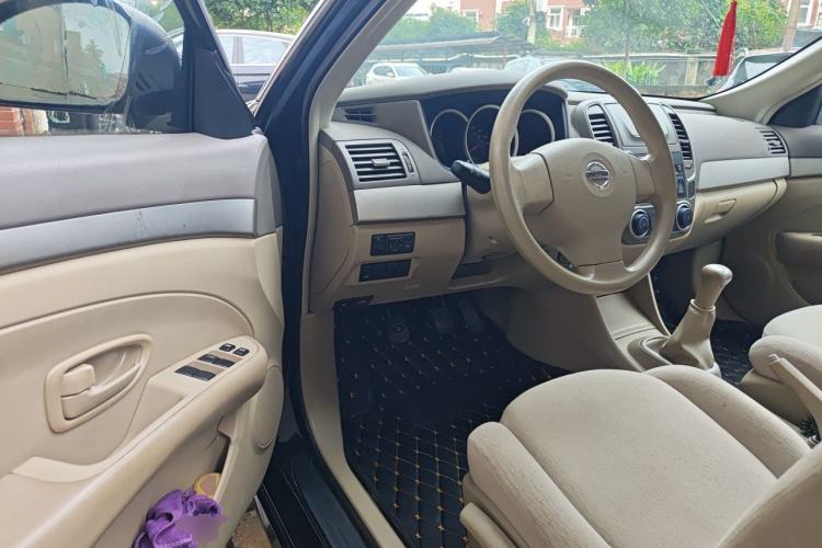 Used Nissan Sylphy 2018 Classic 1.6XE Manual Comfort Edition Driver Seat