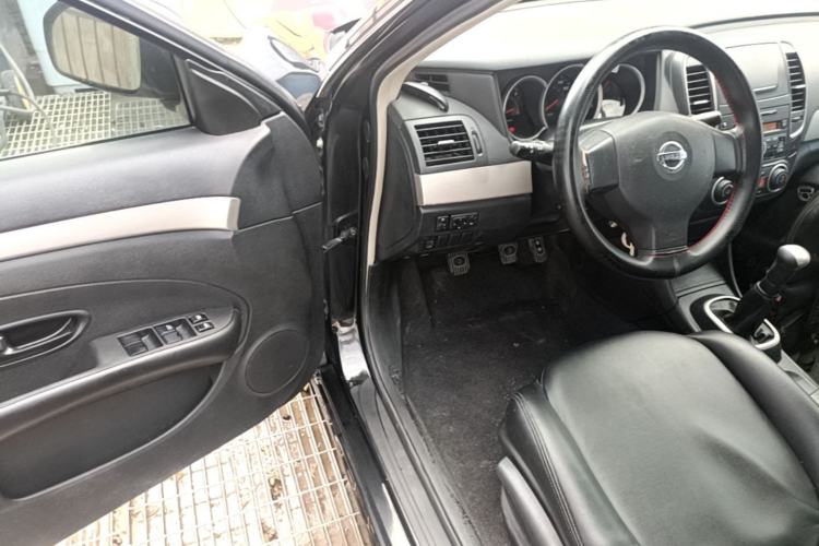 Used Nissan Sylphy 2018 Classic 1.6XE Manual Comfort Edition Driver Seat