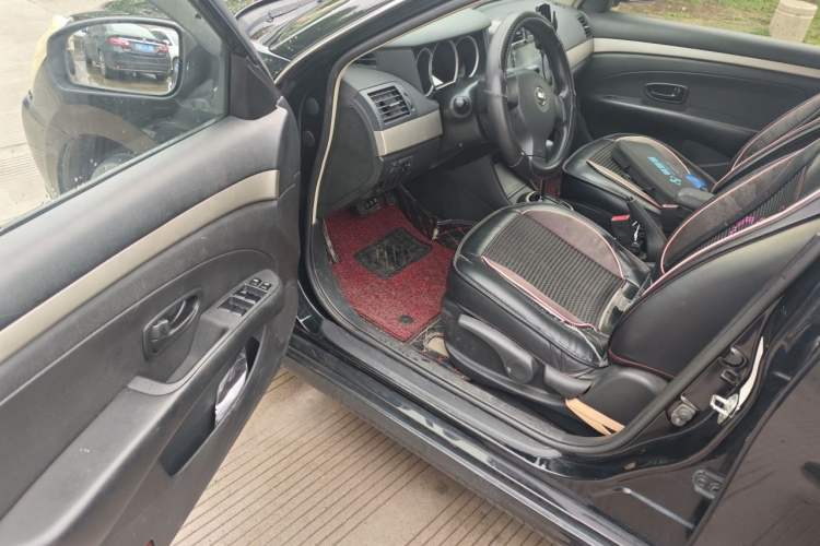 Used Nissan Sylphy 2018 Classic 1.6XE+ CVT Leading Edition Driver Seat