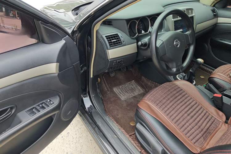 Used Nissan Sylphy 2018 Classic 1.6XE+ Manual Leading Edition Driver Seat