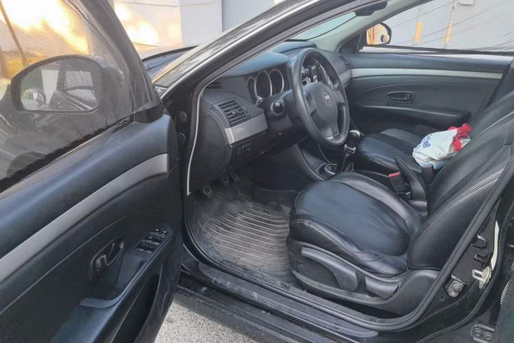 Used Nissan Sylphy 2018 Classic 1.6XE Manual Comfort Edition Driver Seat