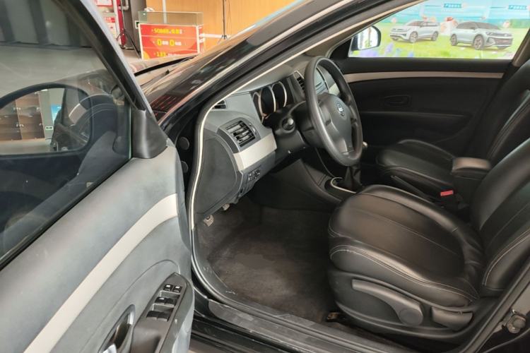 Used Nissan Sylphy 2018 Classic 1.6XE Manual Comfort Edition Driver Seat