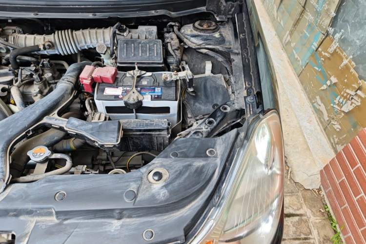 Used Nissan Sylphy 2018 Classic 1.6XE Manual Comfort Edition Engine Bay Left