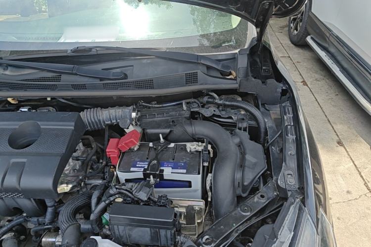 Used Nissan Sylphy 2018 1.6XV CVT Deluxe Edition Engine Bay Left