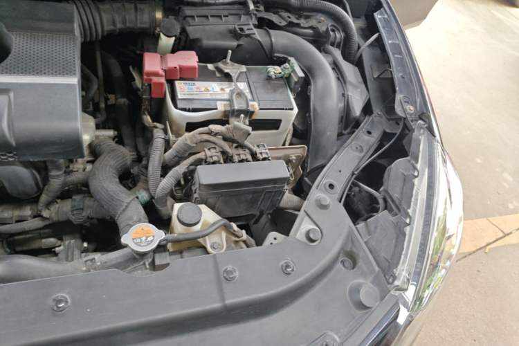 Used Nissan Sylphy 2018 1.6XV CVT Deluxe Edition Engine Bay Left