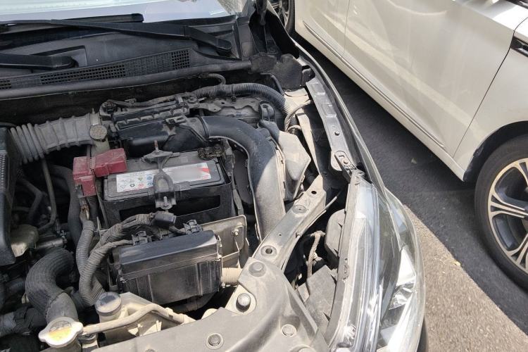 Used Nissan Sylphy 2018 1.6XV CVT Deluxe Edition Engine Bay Left