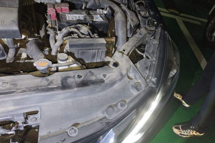 Used Nissan Sylphy 2018 1.6XV CVT Deluxe Edition Engine Bay Left