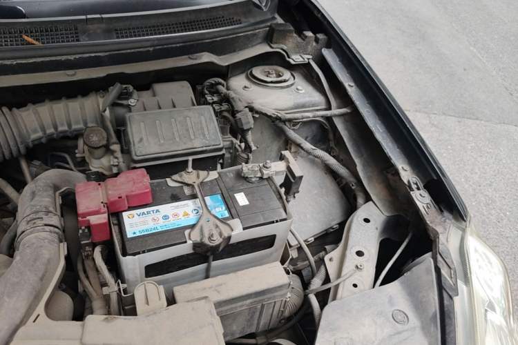 Used Nissan Sylphy 2018 Classic 1.6XE+ Manual Leading Edition Engine Bay Left