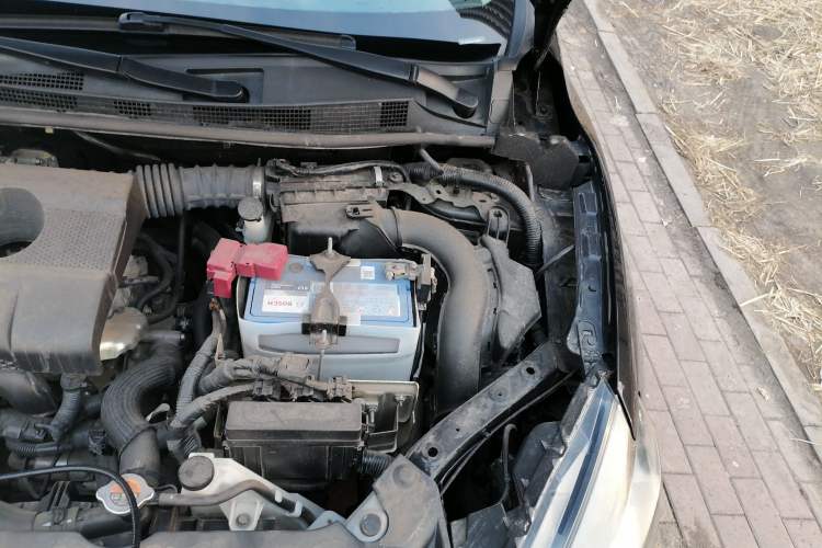Used Nissan Sylphy 2018 1.6XV CVT Deluxe Edition Engine Bay Left