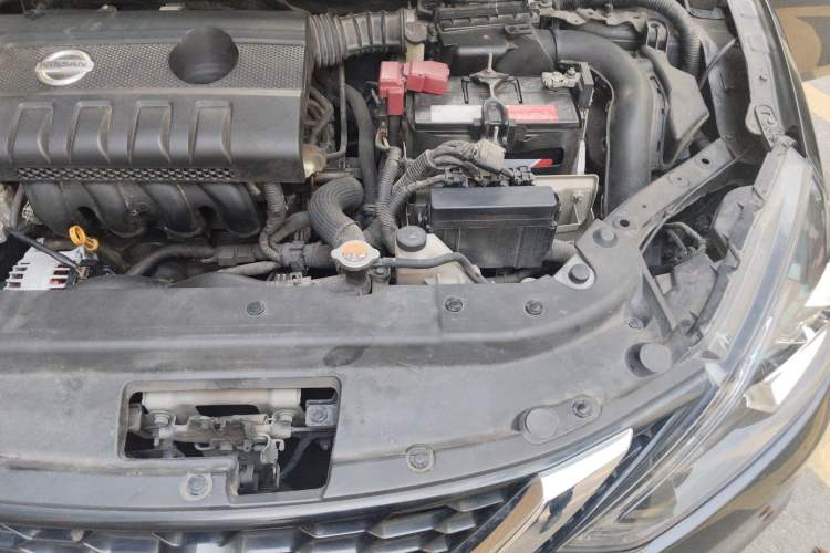 Used Nissan Sylphy 2018 1.6XV CVT Deluxe Edition Engine Bay Left