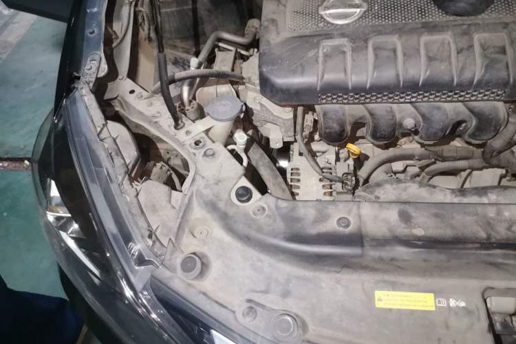 Used Nissan Sylphy 2018 1.6XV CVT Deluxe Edition Engine Bay Right