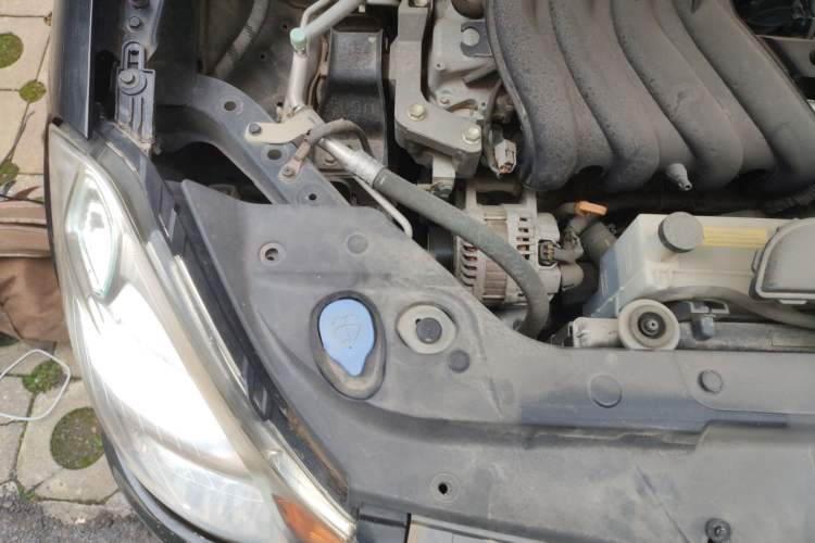 Used Nissan Sylphy 2018 Classic 1.6XE+ CVT Leading Edition Engine Bay Right