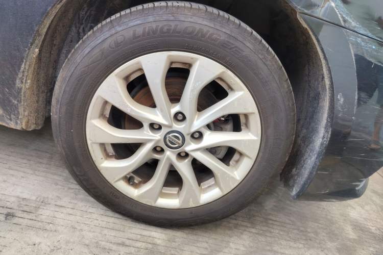 Used Nissan Sylphy 2018 1.6XL Manual Luxury Edition Exterior 1