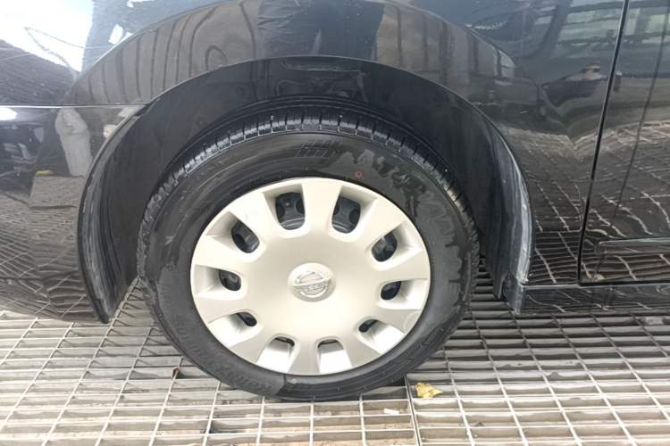 Used Nissan Sylphy 2018 Classic 1.6XE Manual Comfort Edition Exterior 4