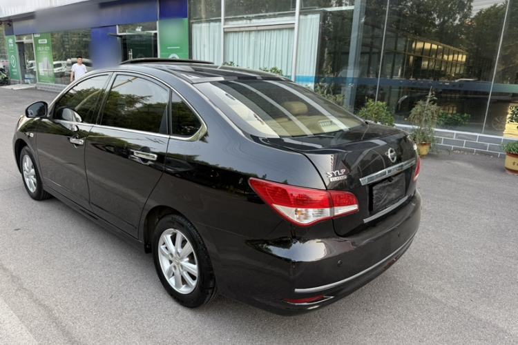Used Nissan Sylphy 2018 Classic 1.6XE+ Manual Leading Edition Exterior 4